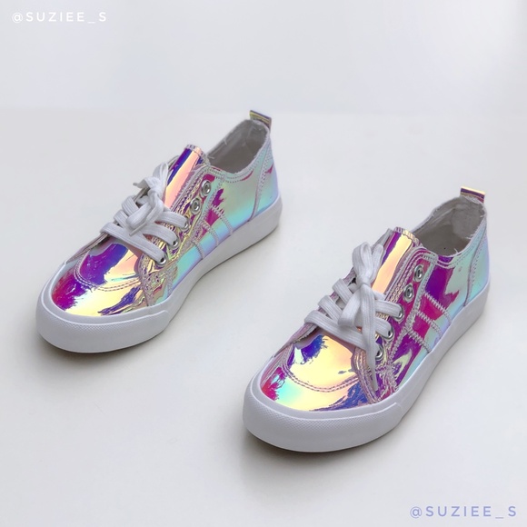 POP Holographic Declan Lace up Sneakers 8 NWT - Picture 2 of 12